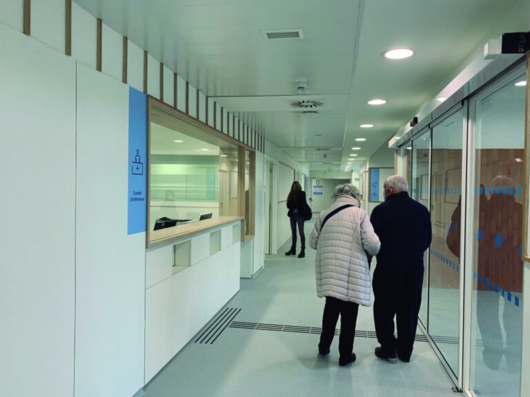 L’espai hospitalari polivalent de l’Arnau de Vilanova acollirà les proves PCR, la vacunació i una planta d’hospitalització per pacients COVID