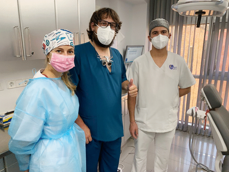 A Ilerdent, periodòncia amb làser de díode: menys invasiva i menys dolorosa